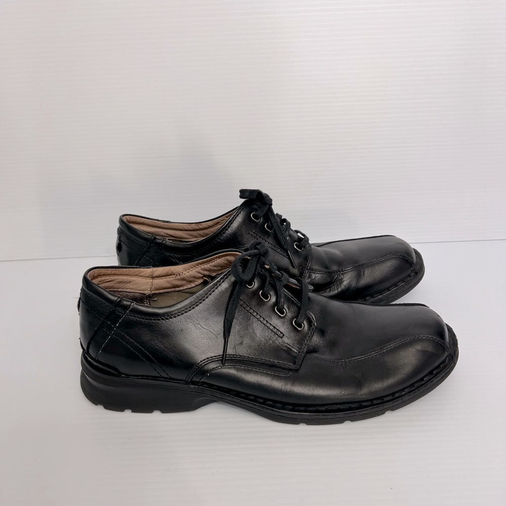 Clarks laced up men dress shoes size 13M